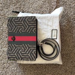 Gucci Bee Web Zip Messenger Bag Caleido GG Coated Canvas Smal