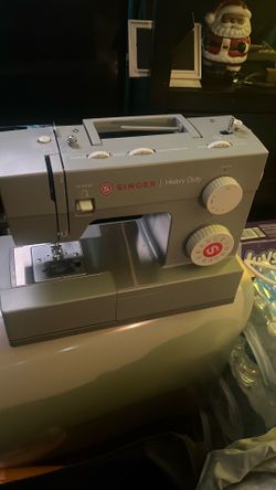 Singer Heavy Duty sewing machine $80