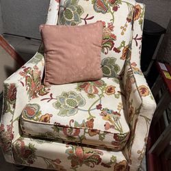 Accent chair 