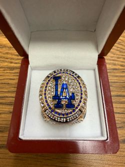 NEW 2024 LOS ANGELES LA DODGERS WORLD SERIES CHAMPIONSHIP RING F. FREEMAN BOX
