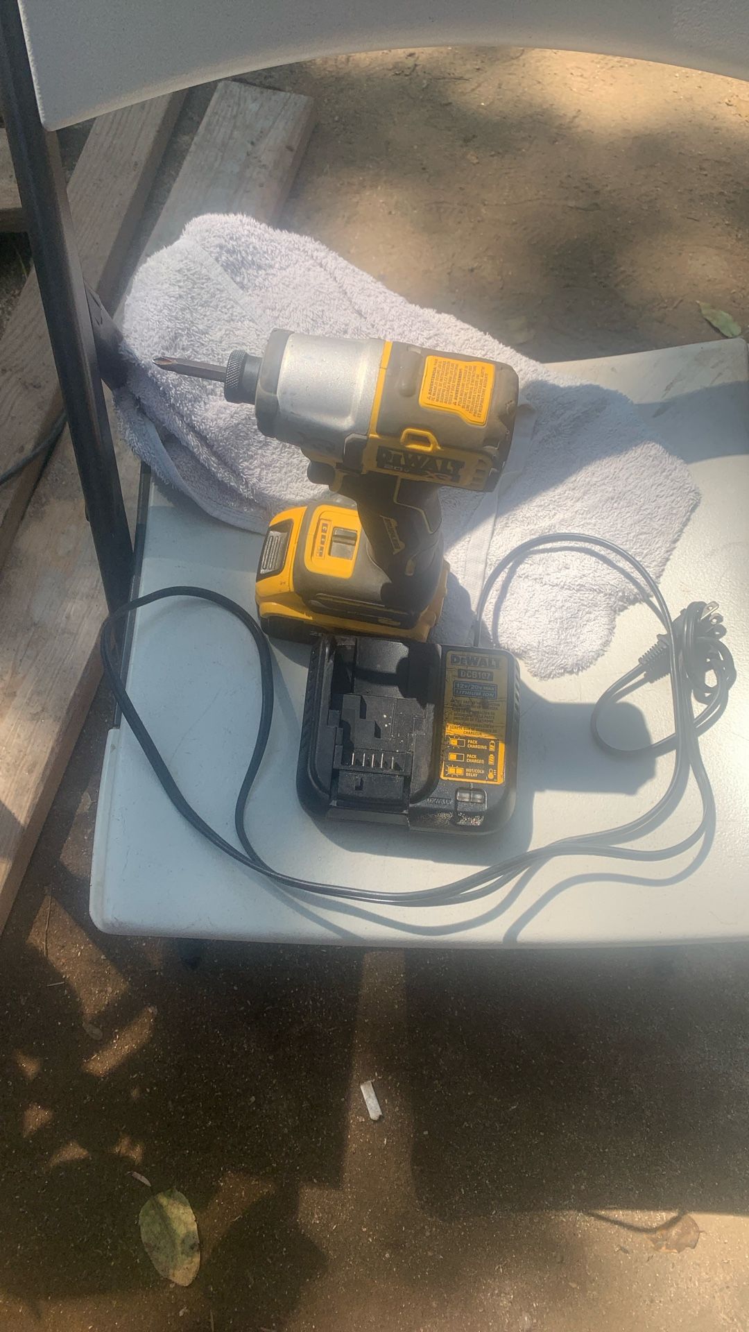DeWalt XR 20 Volt Cordless Drill With Charger