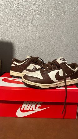Nike dunks brown