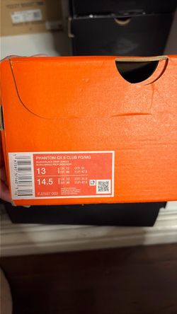 Nike Phantom GX II Club FG/MG Size 13