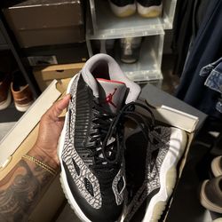 Men’s Jordans size 8