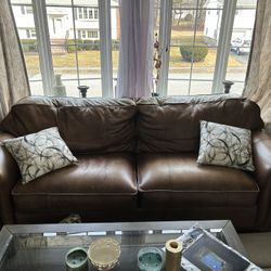 Thomasville Leather Couch 