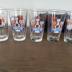 Detroit Red Wings  Stanley Cup Glass set