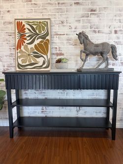 Modern Black Fluted Console Table / Entryway Table