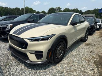 2025 Ford Mustang Mach-E