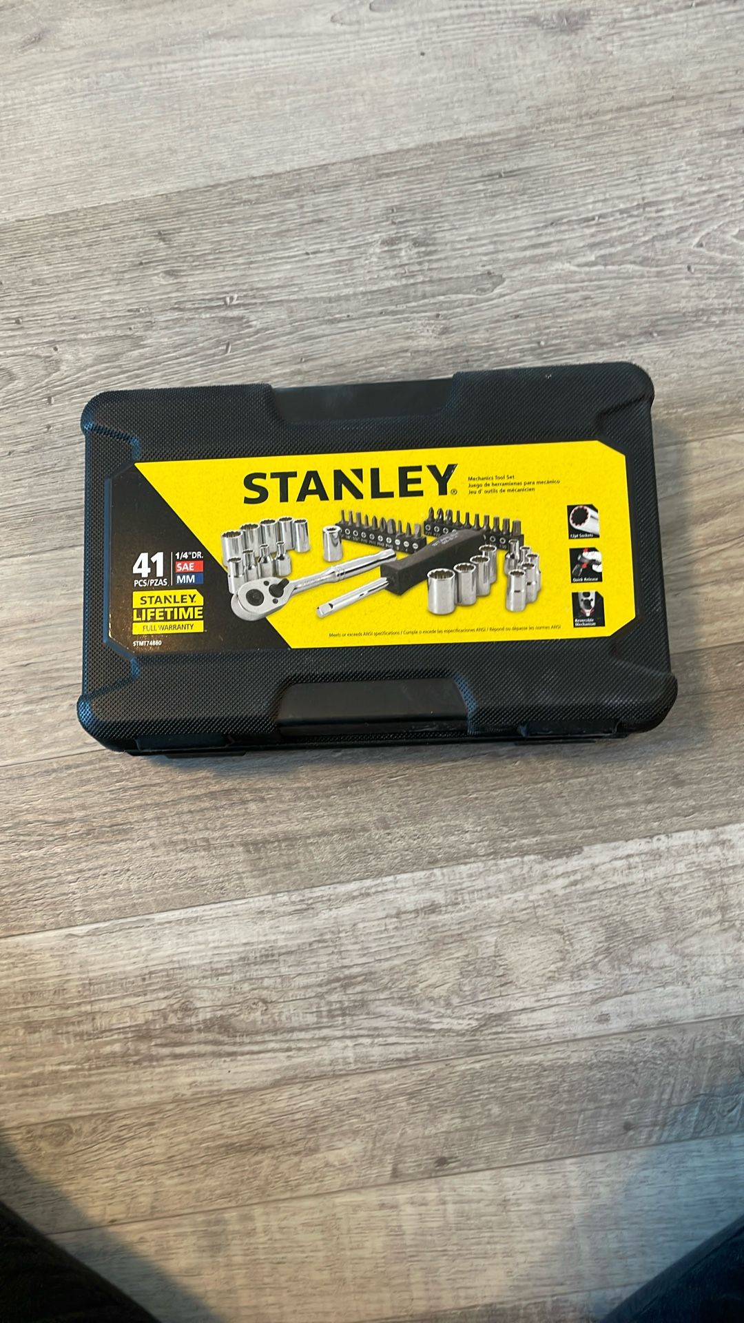 New 41 Piece Mechanic Tool Set