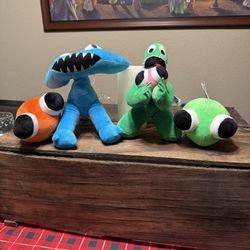 Rainbow Friends Series 2 Plush Lot of 4 - Green with Pink, Blue, and Lookies