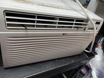 LG Window AC Unit Has Cooling And Heat