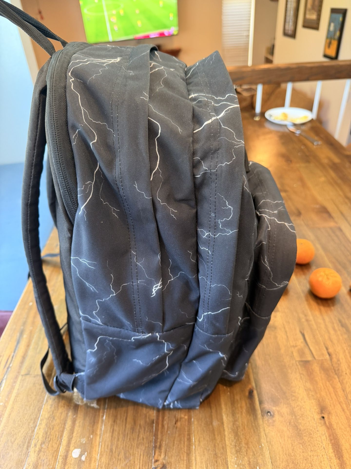 osprey atmos 50 carry on luggage AG size-bacx74mhmf-74-medium-heavy Color:Deep Sky Blue Stella McCartney Black Quilted the integrated and removable