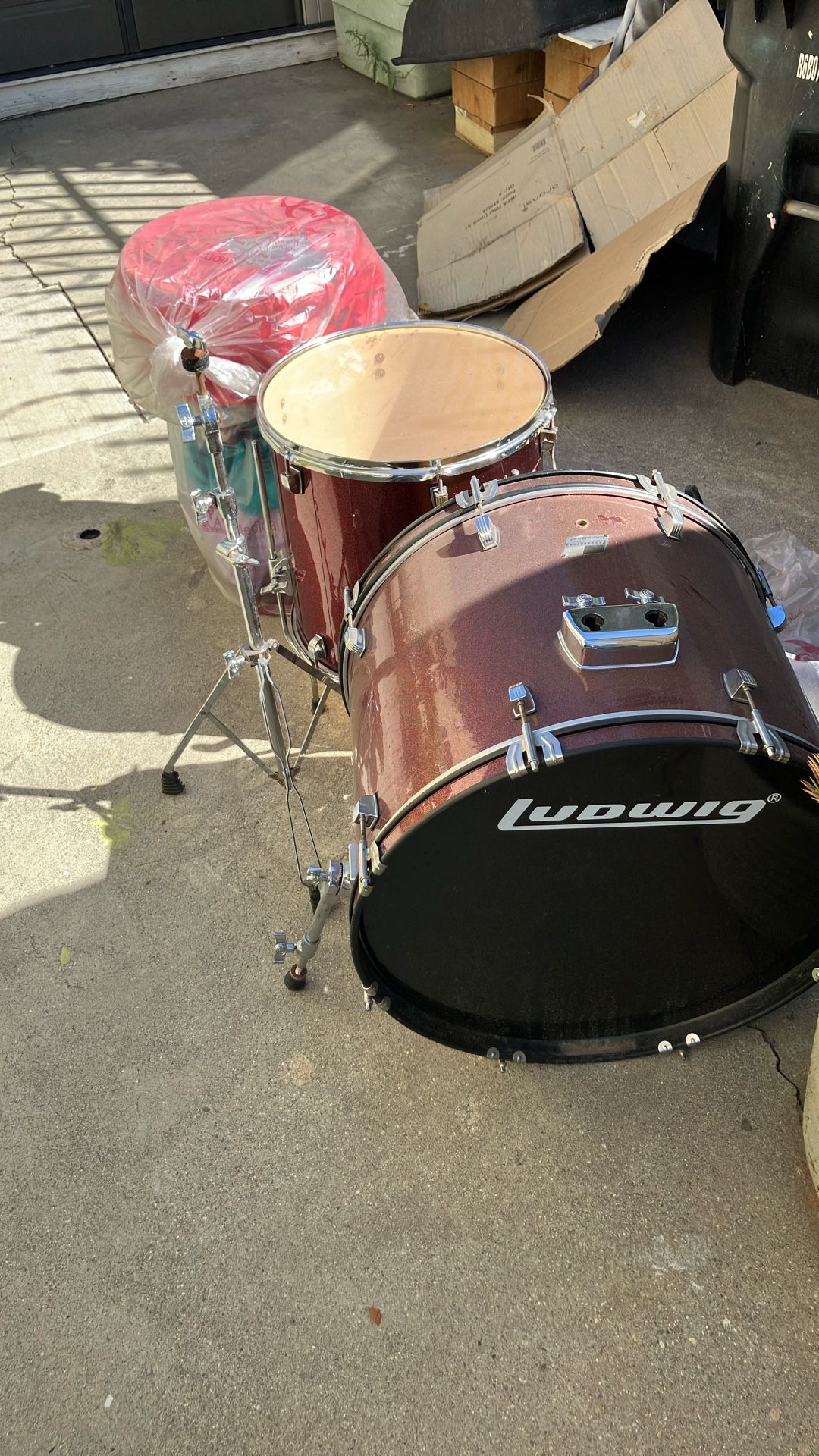 Drum kit 