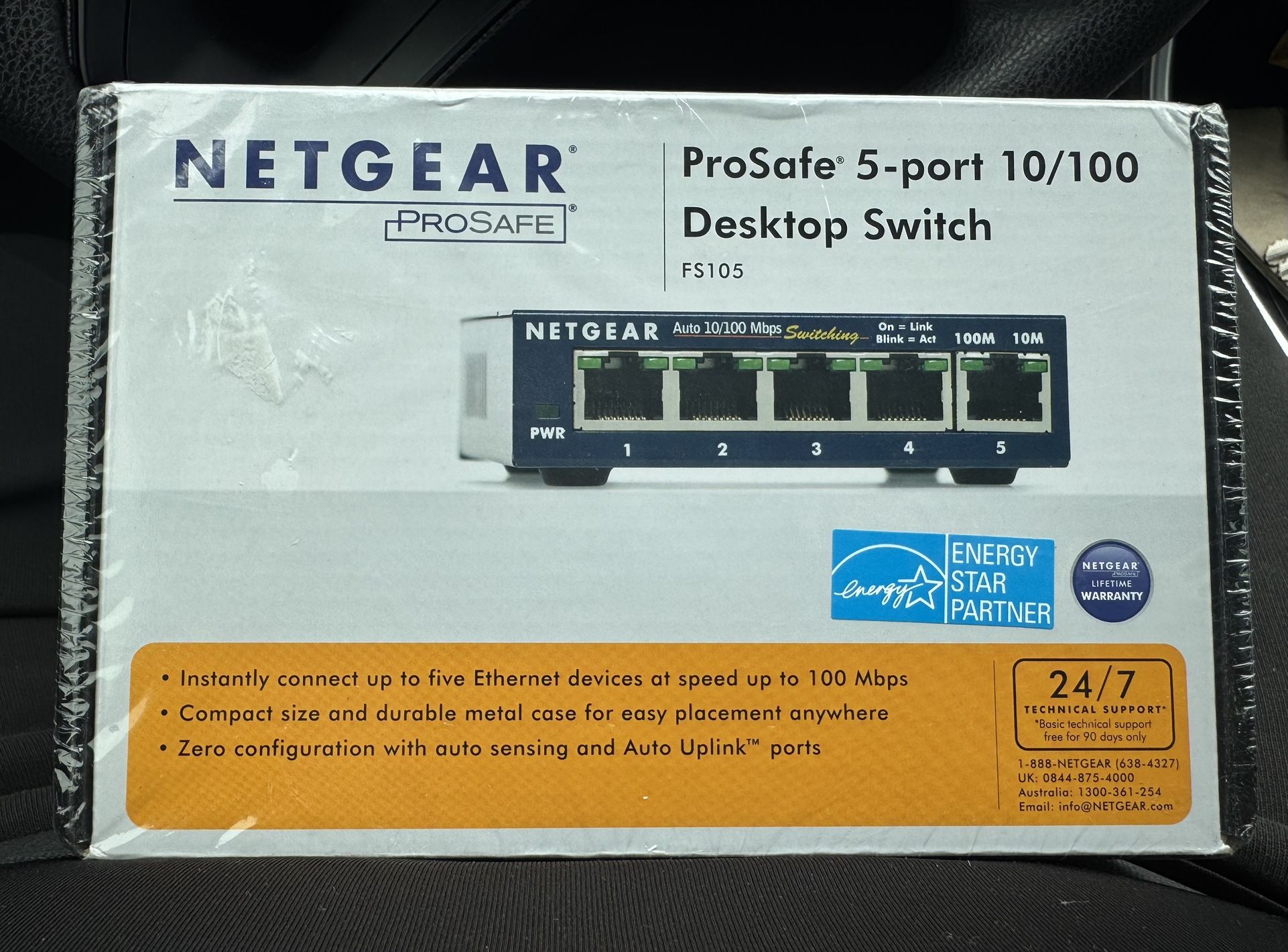 NETGEAR  ProSafe 5-Port Fast Ethernet Switch 10/100 Mbps FS105 NIB Sealed