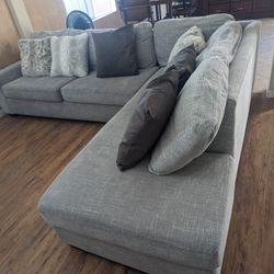 Cozy Gray Sectional Couch ❤