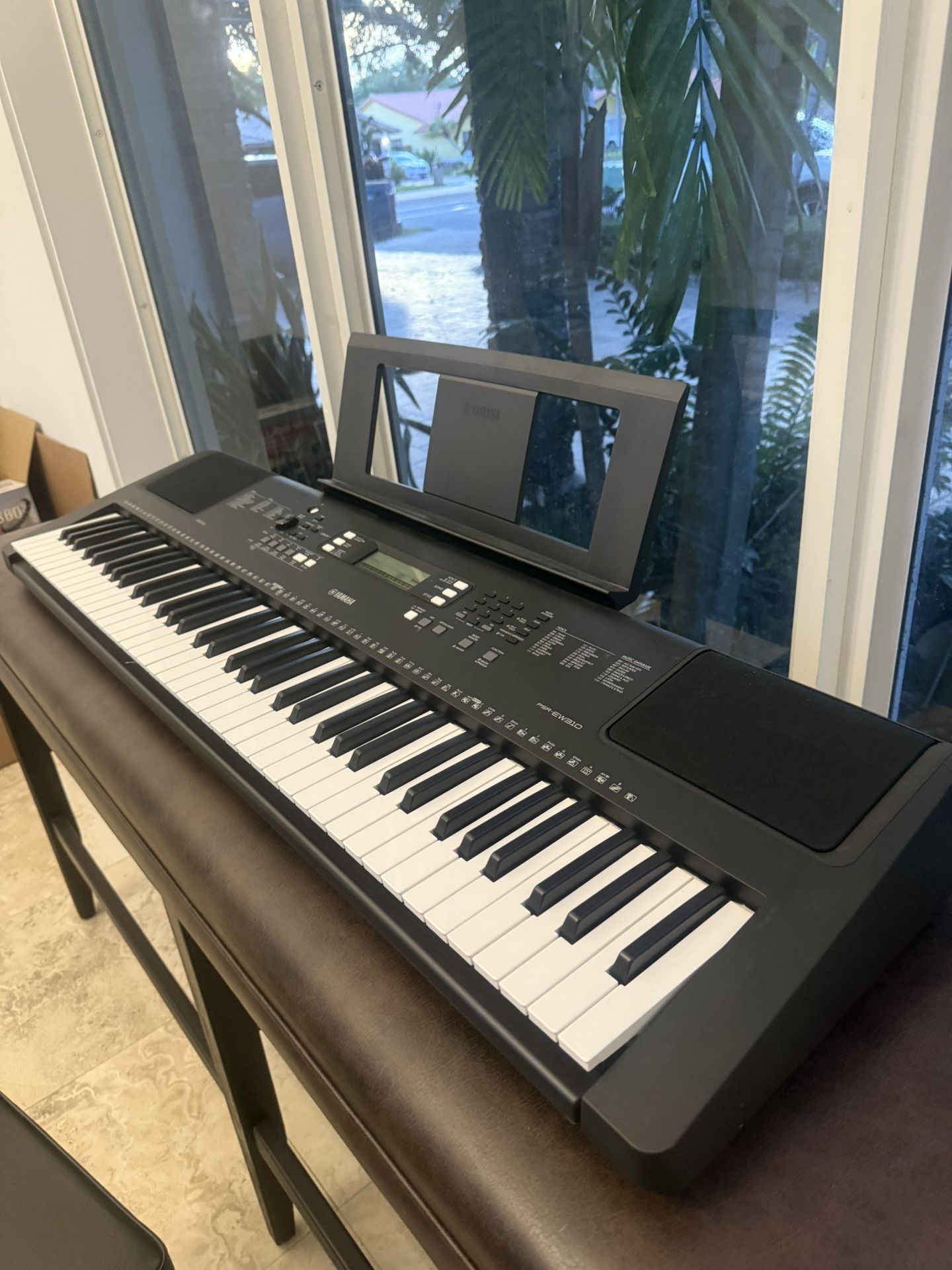 Yamaha Keyboard