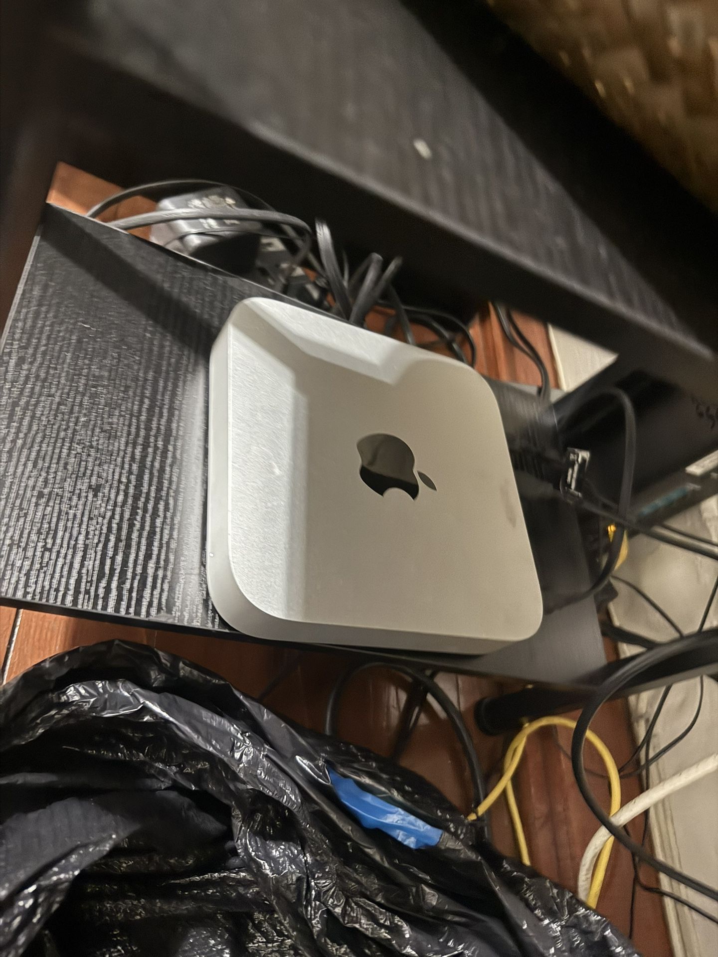 M2 Mac Mini With Accessories