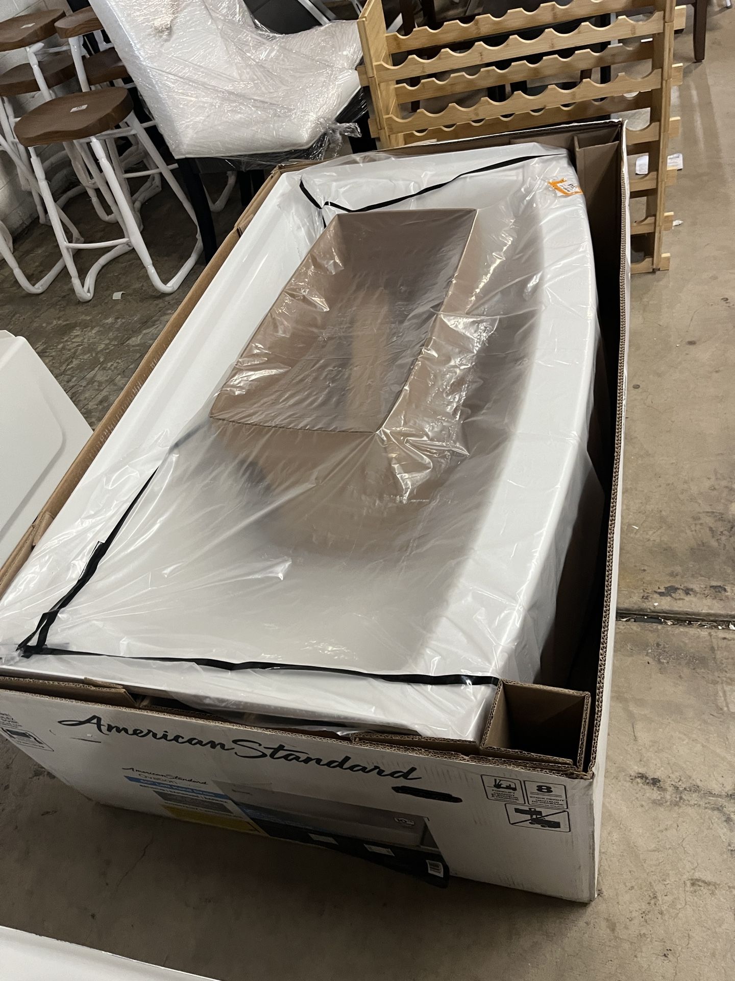 Ovation Curve 60 in. x 30 in. Soaking Bathtub with Left Hand Drain in Arctic White