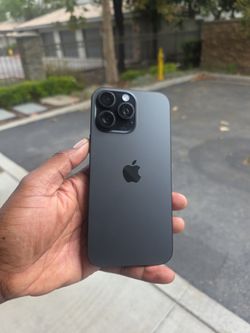 Apple iPhone 16 Pro Max Black Titanium