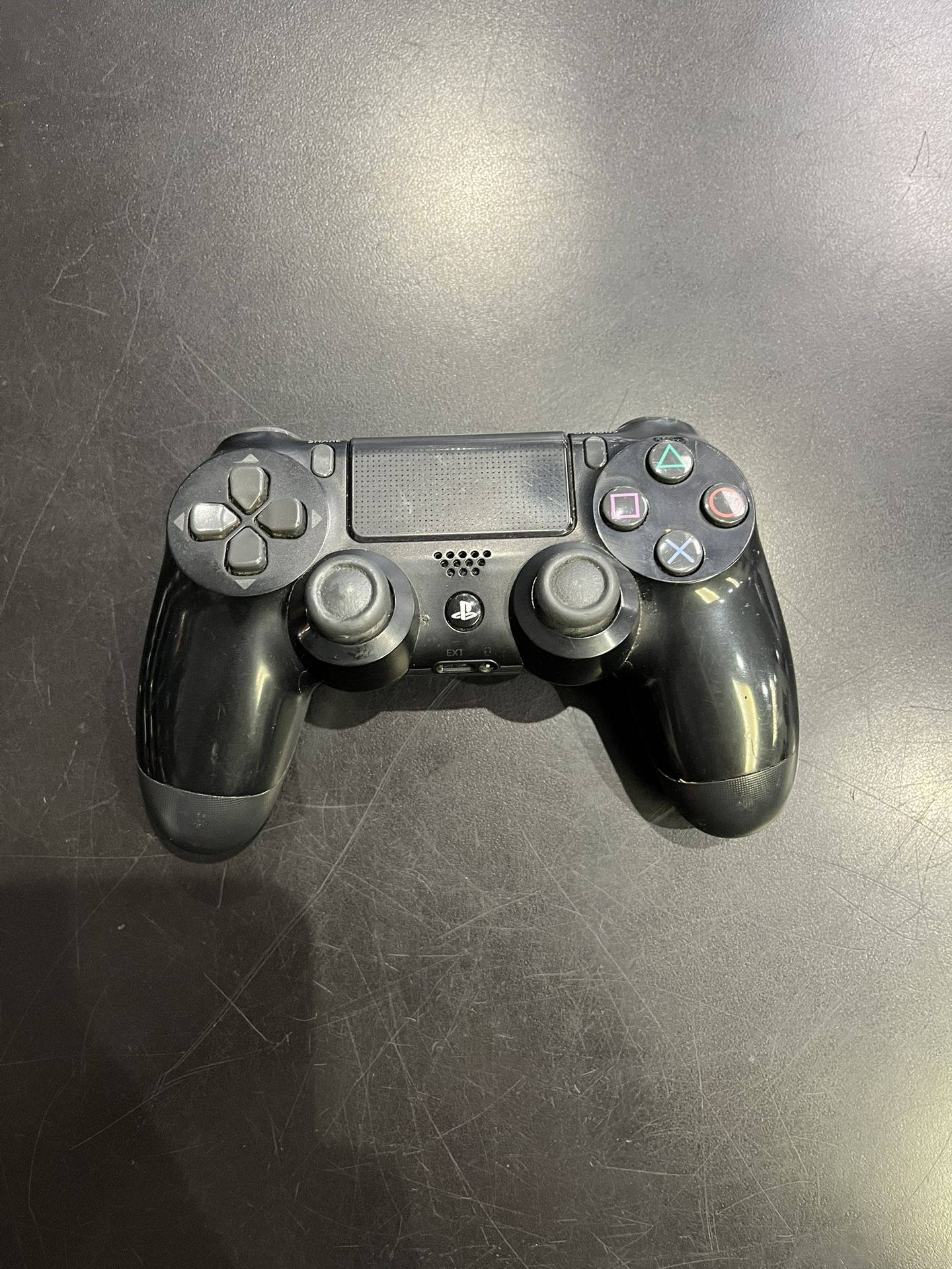 PlayStation 4 Controller (846050-1)