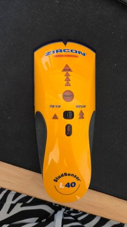 Zircon stud finder