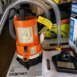 New everbilt submersible electric utility water pump.26gpm,1/4hp. $70. Pick up only