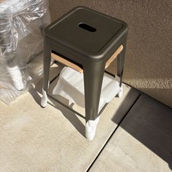 24” Barstools Off Green 