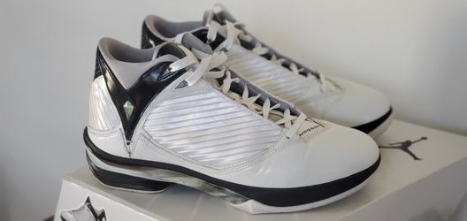 2009 Air Jordan XXIV 24 White Men Sz.10 Vintage Used