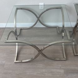 Glass Coffee table and end table Must Go