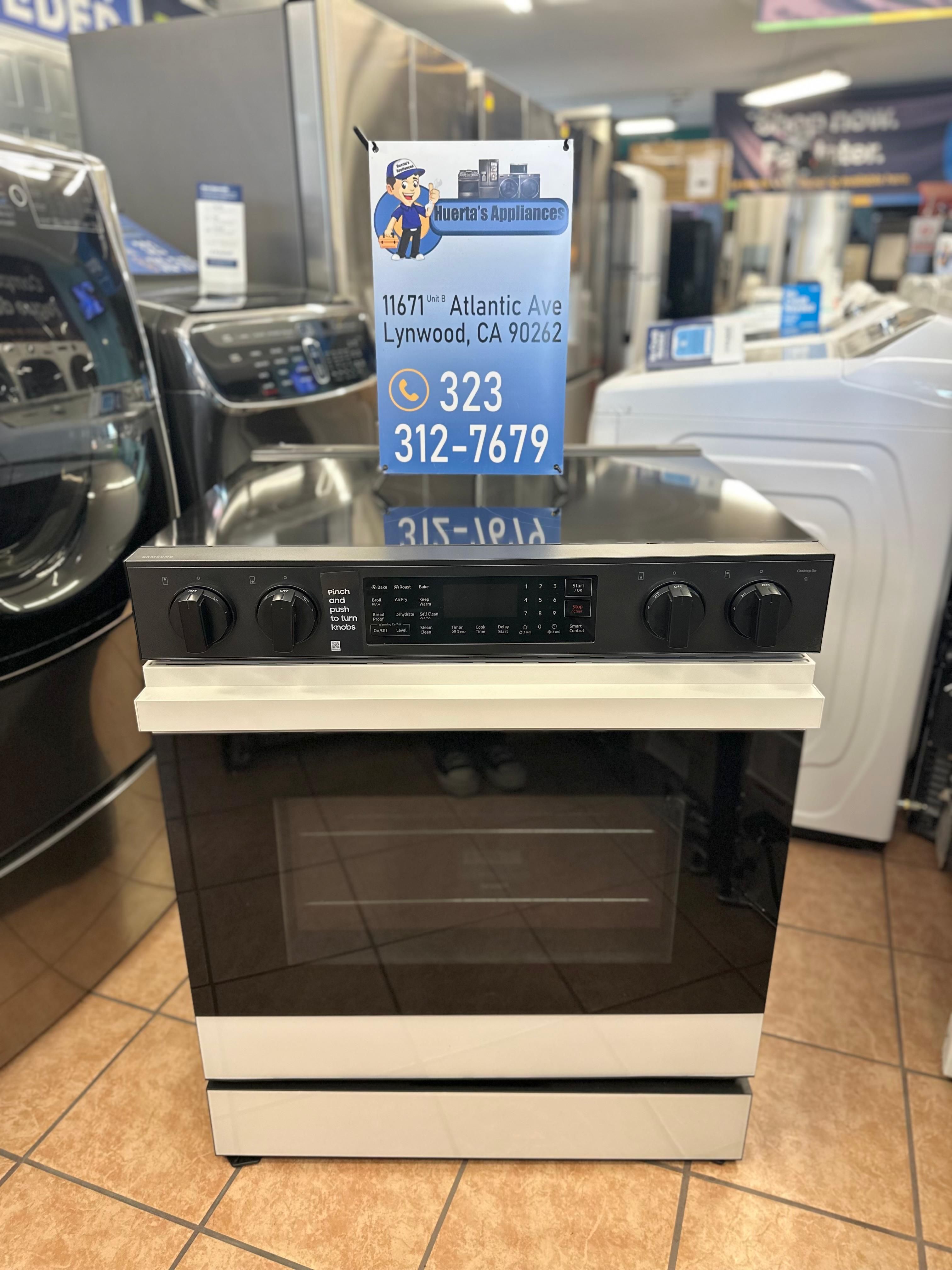 Samsung Bespoke 30 in. 5-Burner Element Smart Slide-In Electric Range in White Glass with Air Fry and Safety Knobs