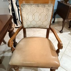 Solid Wood Dining Room Table With Two Side Chairs, And Four Chairs, Six Total With A Banquet