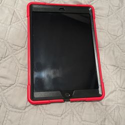 iPad in perfect condition with original Apple Pencil