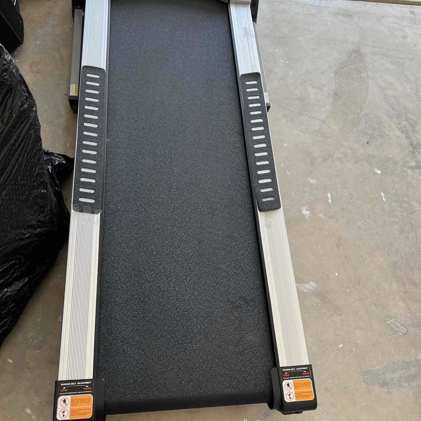 Treadmill - Excellent Condition 