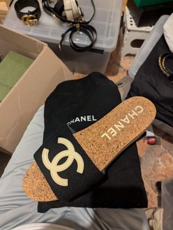 Chanel woman's sandal sz 39