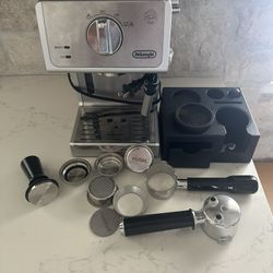 DeLonghi ECP3630 Espresso Machine + Accessory Bundle