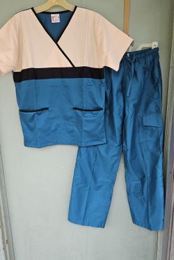 SCRUBS UNIFORM SET *FIRM Price 