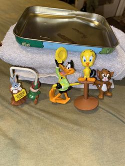 Vintage warner brothers figurines