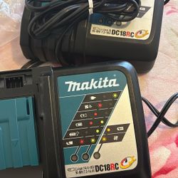 MAKITA 18v FAST CHARGER 
