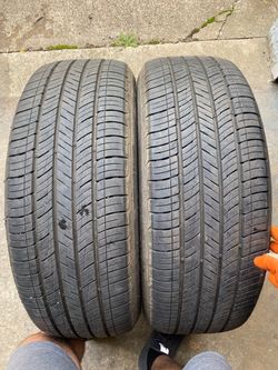 2) 245/60/18 Kumho Crugen HP71 Tires  Tread measures approx 6-/732  DOT 4822  $150 for Both  I carry other sizes as well