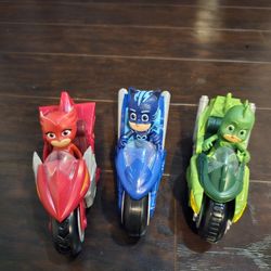 PJ MASKS FIGURES & MOTORCARS