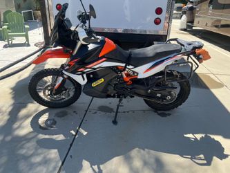 2021 KTM 890 Adventure R