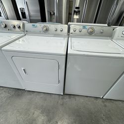 Set Maytag Washer  Dryer .