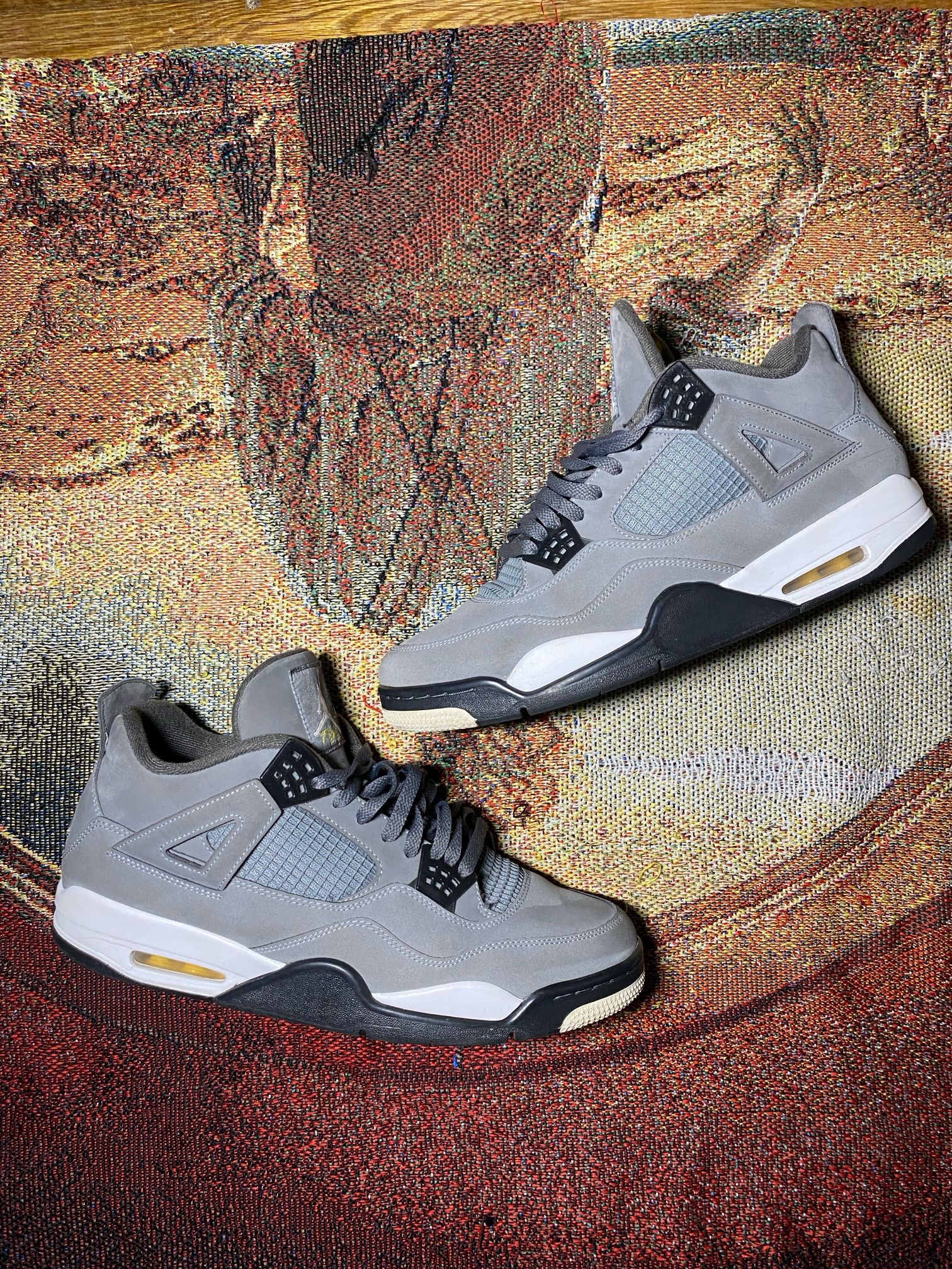 Jordan 4 Cool Grey
