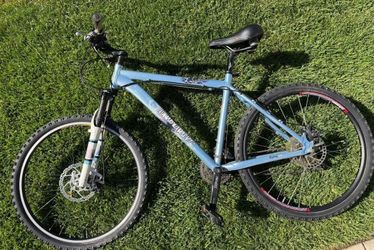 Diamondback Lux Sport Bicycle