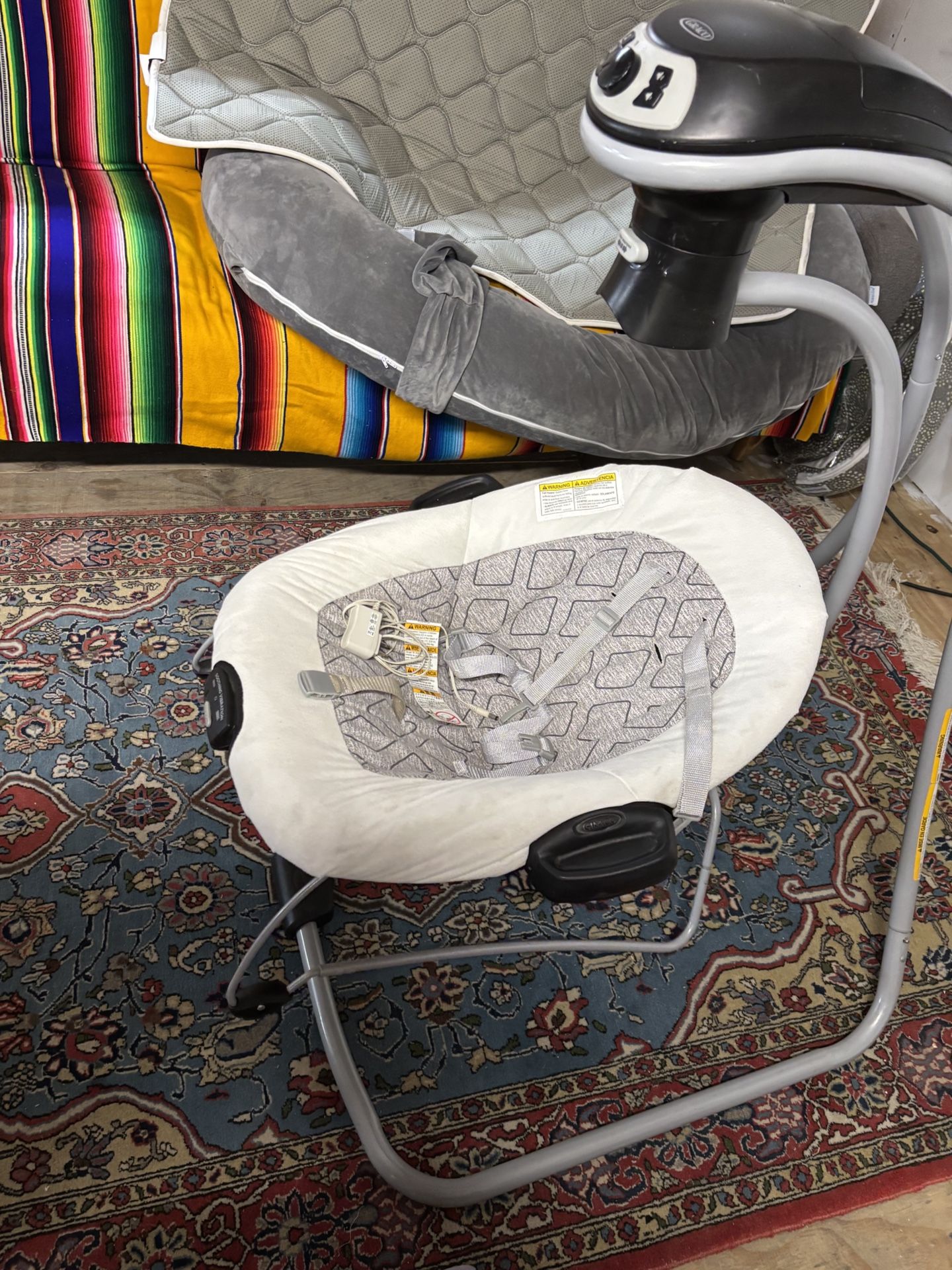GRACO SWING FOR FREE - $0