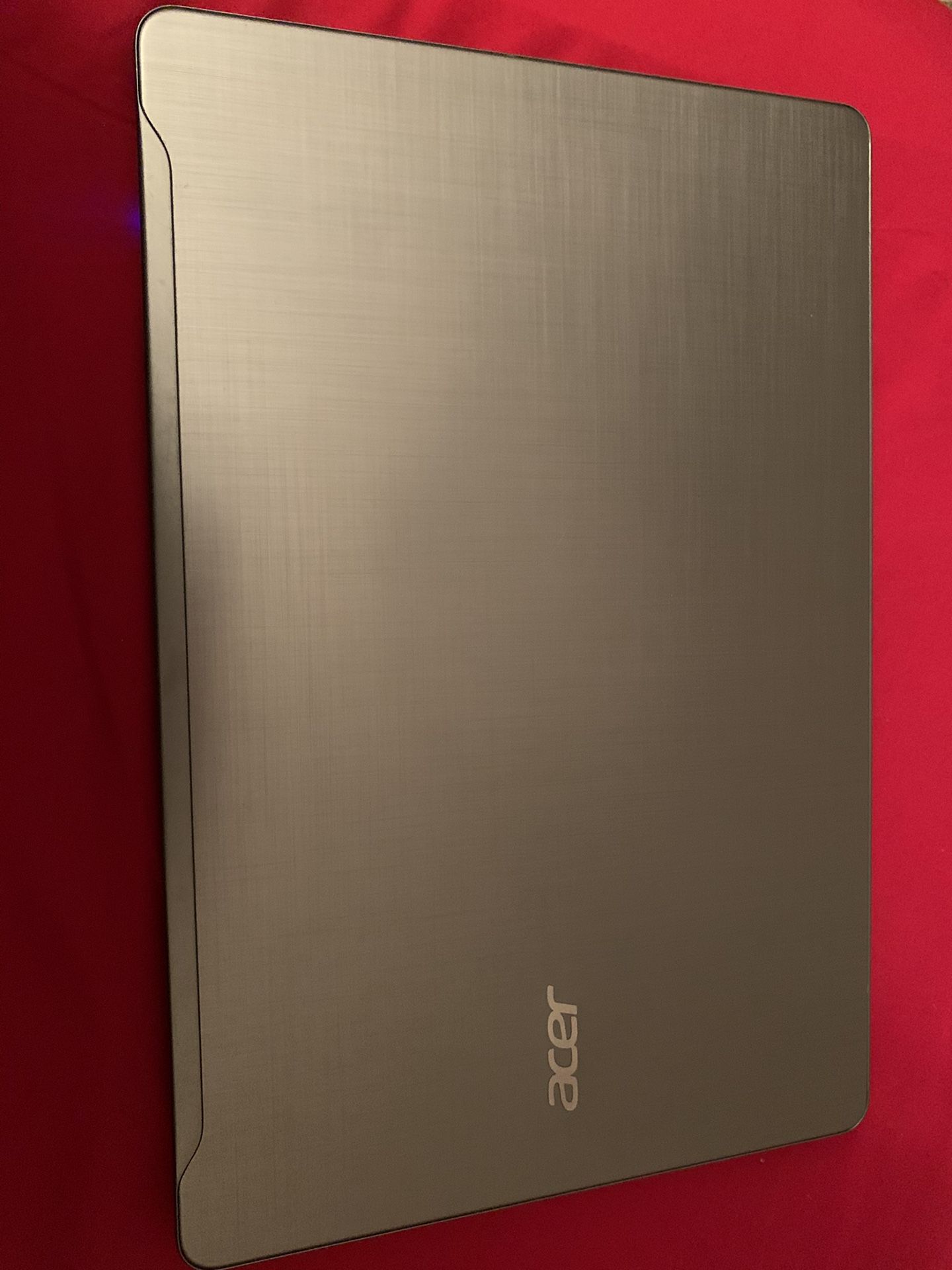 Used Acer Aspire 15" (2016)