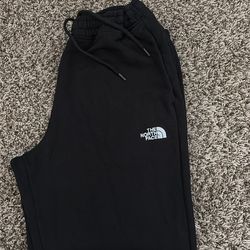 Black medium pants the north face