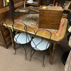 Vintage Kitchen Table & 4 Ice Cream Parlor Chairs