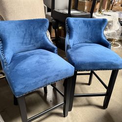 Blue Bar Stools Set of 2, Seizeen Counter Height Wing-Back Bar Chairs with Wooden Legs, Button Tufted Velvet Upholstered Breakfast Dining Chairs with 
