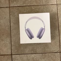 Apple Head phones used